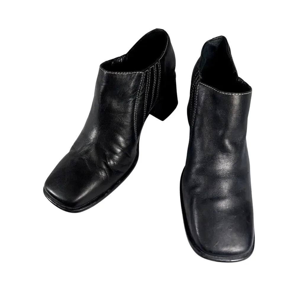 Clarks from come
